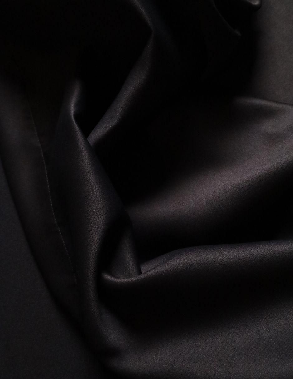 Cortina Black out 7